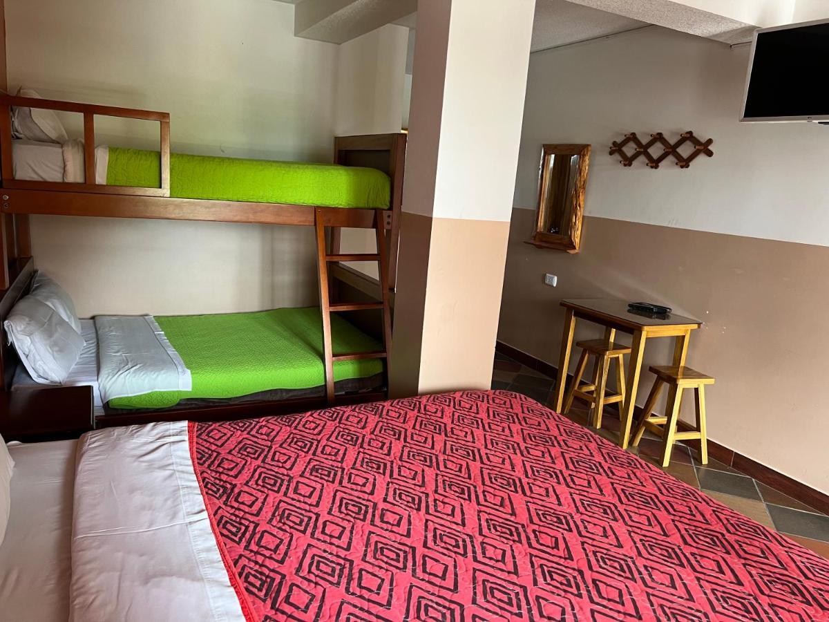 Hostal Alpachaca - New Quito Airport Tababela Eksteriør bilde